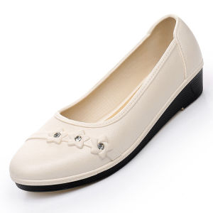 Womens Rain Boots Short Mid Heel Plastic Shoes Kitchen Work Shoes Nurse Pure Color Anti-Slip Rain Boots Soft Bottom Lightweight Fashion