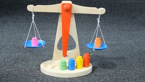 Wooden Scale Digital Balance Baby Wooden Toys For Kids Classic Balancing Game Blocks Educational Math Toy Child Learning Gift