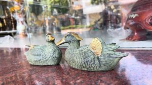 Đôi vịt uyên ương bằng đồng màu xanh giả cổ Dài 14cm cao 9cm nặng 1.3kg/đôi