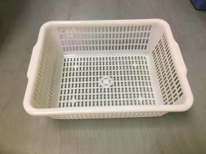Kitchen Plastic Washing Basket Thickened Large Size Rectangular Drainage Storage Basket Red And Green Square Sieve Basket