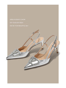 เซ็กซี่ ผู้หญิง รองเท้าแตะ 2024 ใหม่สีเงิน ฤดูร้อน ระบายอากาศได้ดี รองเท้าส้นสูงสบายสไตล์ฝรั่งเศสที่สวยงามรองเท้าแตะกลวงออก ทันสมัย