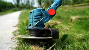 Portable Grass Cutter 168V Cordless Electric Lawn Mower Trimmer Rechargeable Portable Garden Pruning