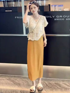 Fashionable Youthful Aging Reduction Suit for Women Summer Lace Hollow Knit Shirt and Half Skirt Trendy Two-Piece Set