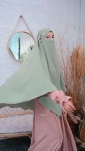 Jilbab Khimar Syari Muslimah French Faiza Crinkle Airflow oleh Alfajar Griya Muslim