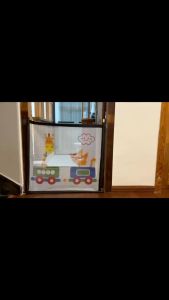 ที่กั้นประตู ที่กั้นบันได ที่กั้นแบบไม่เจาะผนัง ตาข่าย รั้วสัตว์เลี้ยง. รุ่นใหม่ล่าสุด