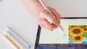 AhaStyle Sunflower Print Pattern Case เคสซิลิโคนแบบลายทานตะวัน Silicone Skin Cover for Apple Pencil รุ่น1&2