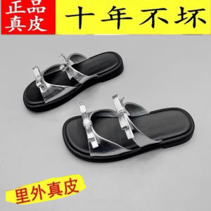 รองเท้าแตะหนังแท้สำหรับผู้หญิงในช่วงฤดูร้อนปี 2024 รองเท้าแตะแบบสวมหัวแบบลำลองสำหรับใส่กลางแจ้งพร้อมริบบิ้น รองเท้าแตะแบบสวมข้างเดียว