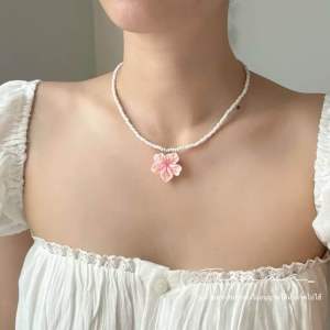 [พร้อมส่งในไทย]🔥สร้อยไปทะเล สร้อยลูกปัดดอกชบา สร้อยดอกไม้ จี้ดอกไม้ y2k สร้อยจี้ดอกชบา ดอกลีลาวดี 🌺