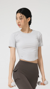 XEXYMIX Ice Scent Crop Short Sleeve Atasan Olahraga Wanita - XFK1TS1001