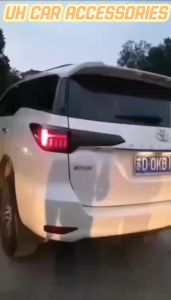 Toyota Fortuner 2016 - 2019 Dynamic Tail Lamp With Signal Running (Smoke)