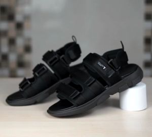 SECRET FULL BLACK |ManNeedMe x Reyl| Sandal Gunung Pria Sendal Pria