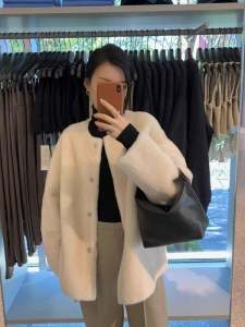 Winter Womens Loose Lamb Fur Coat round Neck One-Piece Outerwear Thickened Korean Style Long Sleeve Commute Friendly