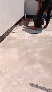 Aspal Cair 5 Kg Penambal Atap Bocor Aspal Anti Bocor & Rembes 1kg