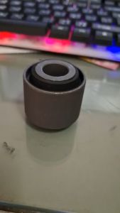 บู๊ชหูโช๊คหน้าตัวล่าง FORDBT-50 PRO 2012(ฟอร์ดบีที50 โปร) แกนเหล็ก ราคา/คู่ PP