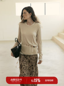 เสื้อยืดผู้หญิง Lesatins ทรงเข้ารูป แขนยาว คอกลม ผ้าสีน้ำเงิน ผ้าขนสัตว์ออสเตรเลีย 17.5 ไมครอน สำหรับผู้หญิง