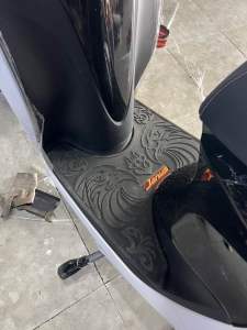Thảm ĐỂ CHÂN XE JENUS CAOSU ĐEN CHỐNG TRƠN TRƯỢT