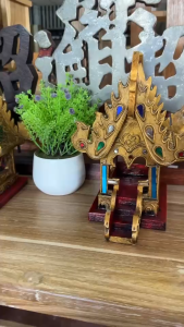 ศาลพระภูมิ ไม้สัก  หลังคากาแล 1ชั้น  สีทองโบราณแต่งเส้นประดับกระจกหลากสี  2ไซส์  ศาลตายาย ศาลเจ้าที่ บ้านทรงไทย บ้านเรือนไทย คลาสิค งานแกะสลัก ของสะสม งานฝีมือ