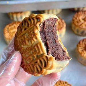 Guangdong Style Traditional Handmade Red Bean Paste Mooncake 1kg