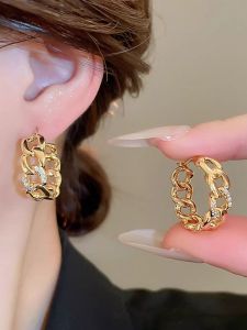 Xu Yan Womens Golden Chain Earrings Vintage Luxury Quality Ear Cuff Fashion Jewelry Alloy Plated Gold Non-Handmade Ear Decor