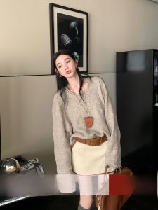 Cổ Tròn Hai Lớp Áo Len Dệt Kim Nữ Mùa Đông Phong Cách Lười Biếng Rộng Rãi Mặc Bên Trong Dài Tay Áo Polyester Vải Dệt Kim Sợi