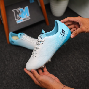 Newmeel Sepatu Bola Gearpower 2.0 Putih Tosca