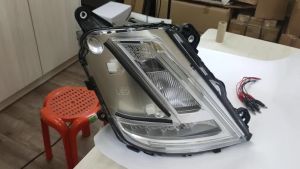 J111S14 HEAD LAMP VOLVO FM V5 VERSON 5 LORRY TRUCK 23752800 23752804 HEAD LIGHT