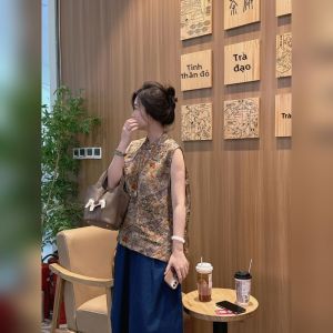 YUFUQING | Áo không tay in hoa phong cách Trung Hoa cổ điển dành cho nữ mùa hè 2025 Áo sơ mi cổ đứng dáng rộng thường ngày bằng polyester