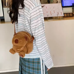 Túi chéo Capipara khoanh tay dễ thương