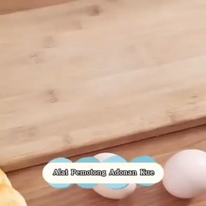 Scraper Pemotong Adonan Kue Roti Kape Penghias Krim Kue Ulang Tahun Skrap Plastik Besar Perapih Cream Scrap Dough Cutter