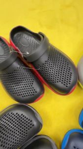 Dép sục lỗ nhỏ đi mưa cho nam siêu nhẹ thoáng khí chống hôi chân êm bền đẹp viền sọc - K3111