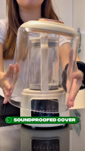 1500ml multi-functional soundproof juicer. 16 blades high-speed rotation makes soy milk and juice no filtering required drink directly.Pemerah jus dengan penutup kalis bunyi 附隔音罩榨汁機