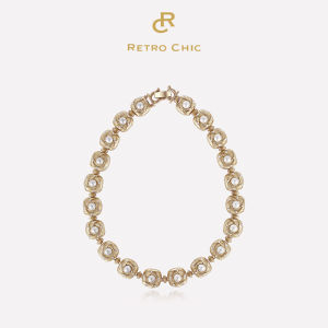 Retro Pearl Necklace