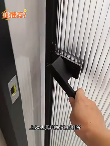 马桶清洁蓝泡泡 – 自动除垢留香除臭 150g  Toilet Cleaning Blue Block – Auto Deodorizing & Stain Removal 150g