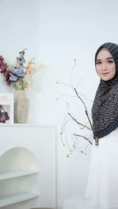 HIJAB BERGO MALAY JERSEY SUBLIM DEBBY DAURA GAMA