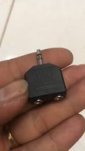 Đầu jack chia âm thanh cổng 3.5 mm 1 ra 2 cổng 3.5mm