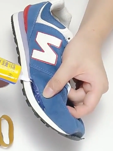 กาวติดรองเท้า 60มล. กาวซ่อมรองเท้าคุณภาพสูง ใส แข็งแรงและยึดติดแน่น ทนทานกว่ากาวทั่วไป ใช้ได้กับรองเท้าทุกประเภท