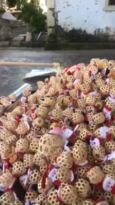 Đèn lồng giáng sinh đèn trang trí Noel giỏ tre hình ông già Noel tuần lộc dễ thương kèm tay cầm