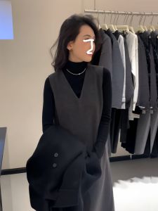 Woolen Vest Dress Female Spring & Fall New Arrival Classy French Style Retro Elegant V-neck Outerwear Vest Braces Skirt