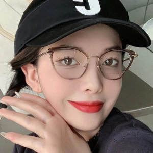 C.three Cat Eye Frame Glasses Women Anti Blue Light Color Changing Glasses Retro Optical Glasses