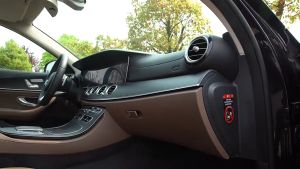 Ô Che Nắng Ô Tô Xeauto Dù Che Nắng Kính Lái Phủ Bạc Titan Cách Nhiệt Chống Tia Cực Tím Chống Nắng Dành Cho Xe Hơi