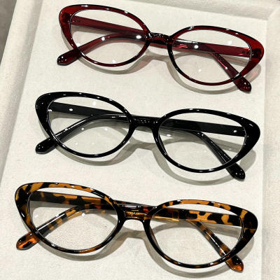 Trendy New Y2K Eyewear Small Cat Eye Transparent Lenses Blue Light Glasses for Women Vintage Retro F