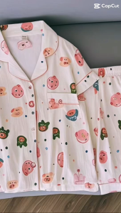 DH HOME ชุดนอนลายการ์ตูนเเฟชั่นใหม่ ชุดนอนผู้หญิงน่ารักๆ สินค้าขายดี แขนสั้น เสื้อคอปก เนื้อผ้านิ่ม ใส่สบาย พร้อมส่ง อก 24- 42 นิ้ว