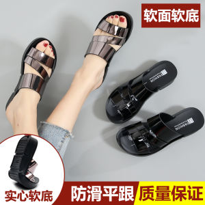 Fashionable Summer Flat Bottom Thick Heel Slippers for Middle-Aged Women Soft Bottom Anti-Slip Mom Slippers Roman Style Streetwear