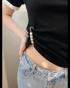 Pearl Brooch & Tightening Waistband Pin: A Stylish Accessory