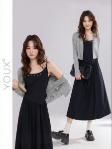 YOUXIANG | Bộ Đầm Thu Sang Trọng Caro và Len Xám