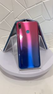 มือถือ รุ่นY9 2019 หน้าจอ6.5นิ้ว แรม4รอม64 แอนดรอยด์9 แบตเตอรี่ 4000mAh