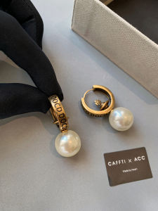 CAFFTI | Elegant Versatile Saturn Earrings