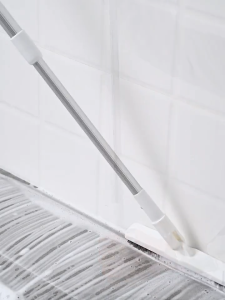 [จัดส่งจากกรุงเทพฯ] แปรงขัดพื้น ด้ามปรับระดับสั้นยาวได้ น้ำหนักเบา ขัดพื้นกระเบื้อง พื้นปูน พื้นทั่วไป