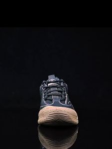 Sepatu Safety Jogger Ujung Besi GRADY: Sepatu Keselamatan Kerja Proyek Anti Listrik Import