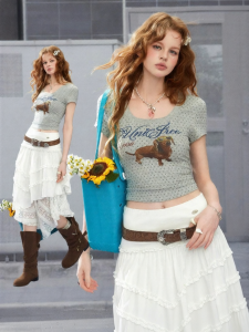 unifree | Spotted Puppy Print T-Shirt Large U-Neck Slim Fit Summer